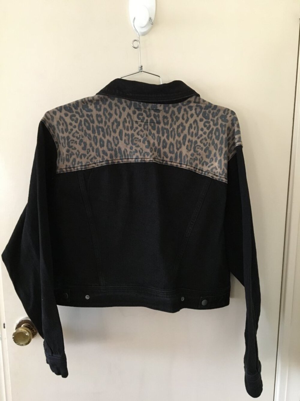 Torrid Size 2x (18-20) Feel the Fit Black Short Jacket w Leopard Print Accent - Picture 7 of 11